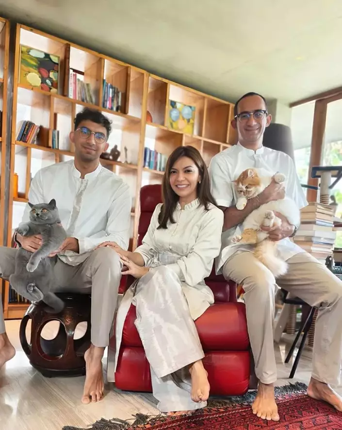 kenangan suami Najwa Shihab dan anak semata wayang © Instagram kenangan suami Najwa Shihab dan anak semata wayang © Instagram