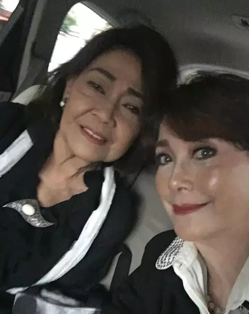potret kebersamaan Widyawati dan Rima Melati © Instagram potret kebersamaan Widyawati dan Rima Melati © Instagram