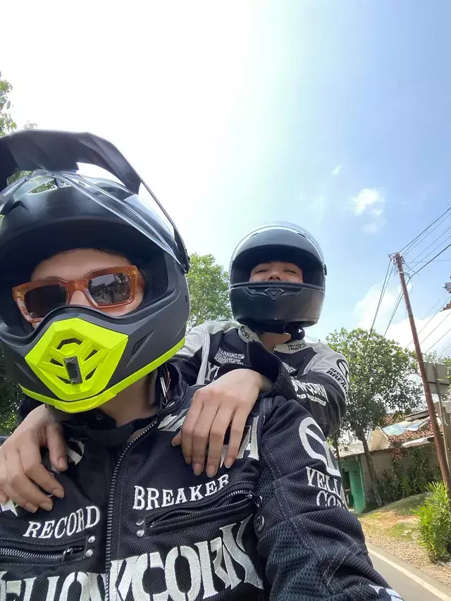 potret kevin julio dan imelda therinne © 2025 Instagram potret kevin julio dan imelda therinne © 2025 Instagram