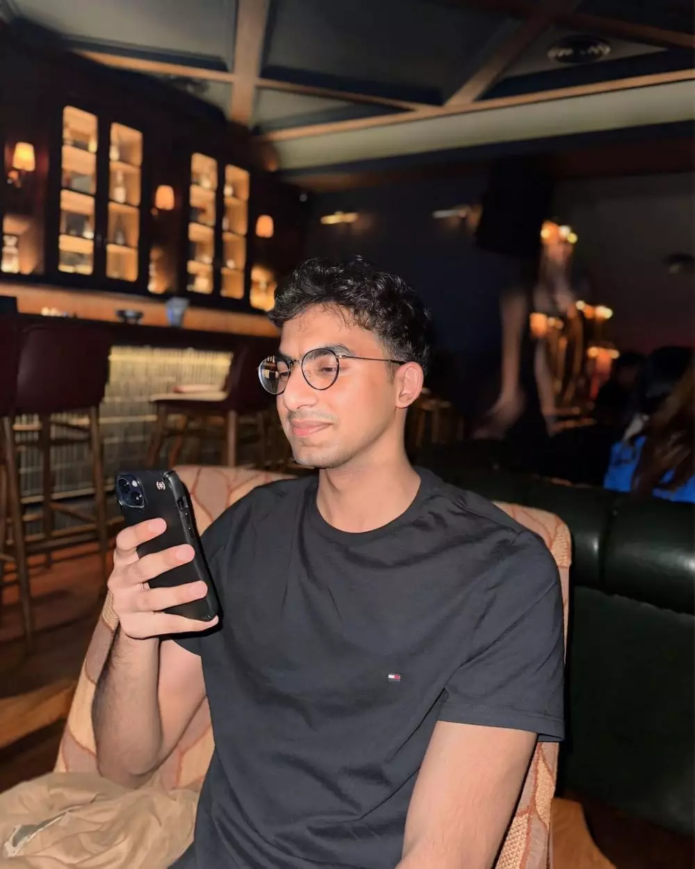 fakta izzat assegaf anak najwa shihab © 2025 Instagram