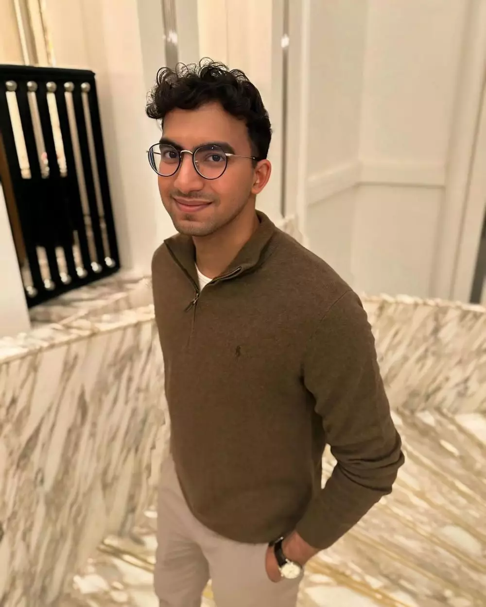 fakta izzat assegaf anak najwa shihab © 2025 Instagram