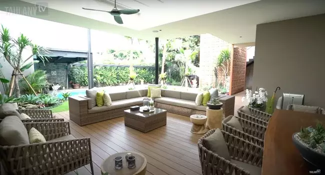 cara Maia Estianty menata rumahnya © YouTube cara Maia Estianty menata rumahnya © YouTube