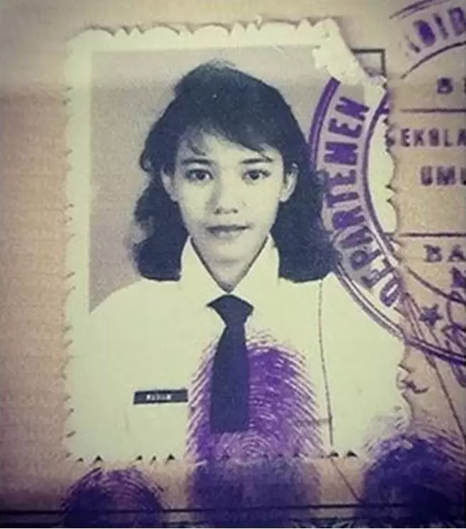 potret pedangdut saat sma © berbagai sumber