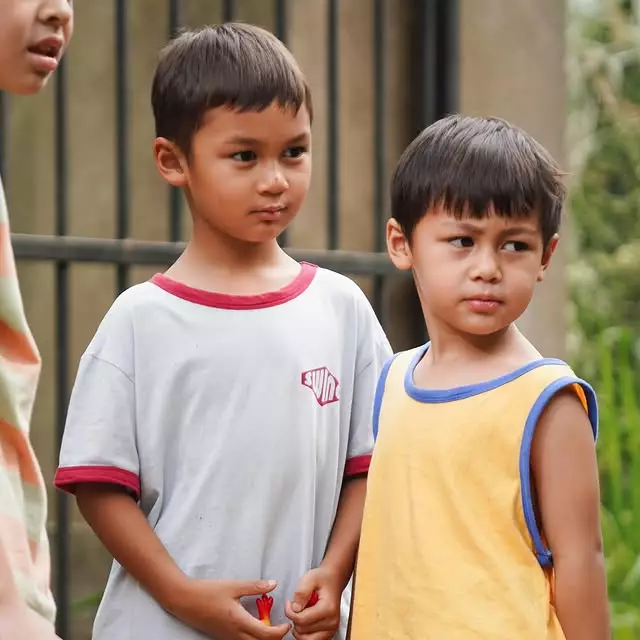 Kimberly Ryder kedekatan dengan Kiano dan Kenzo © berbagai sumber