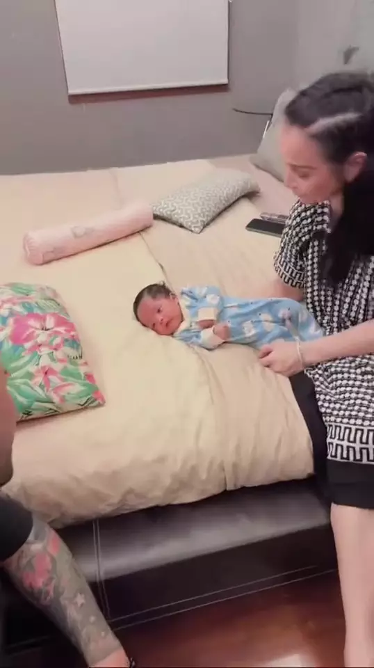 jennifer jill ajun perwira momong anak adopsi  © 2025 brilio.net