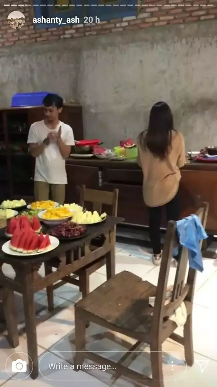 dapur mulan jameela bak tempat masak desa  © 2025 Instagram dapur mulan jameela bak tempat masak desa  © 2025 Instagram