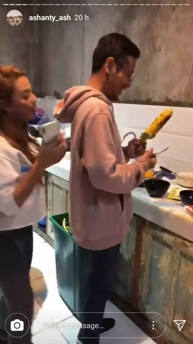 dapur mulan jameela bak tempat masak desa  © 2025 Instagram dapur mulan jameela bak tempat masak desa  © 2025 Instagram