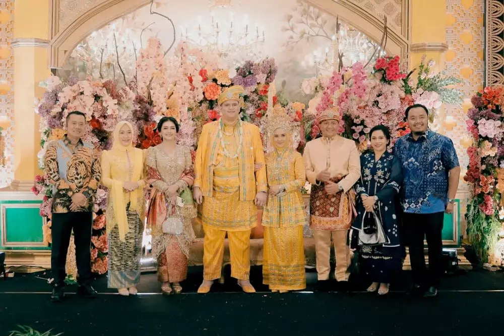 bella saphira gelar pernikahan anak sambung  © 2025 Instagram