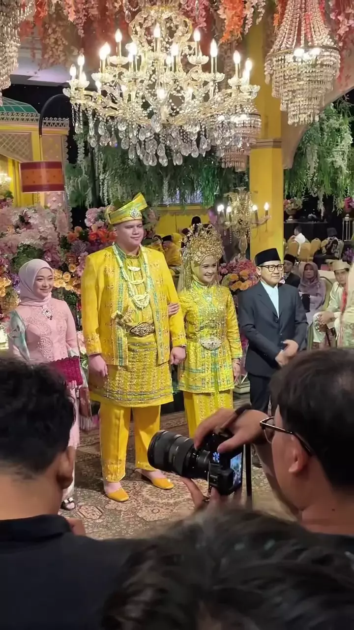 bella saphira gelar pernikahan anak sambung  © 2025 Instagram