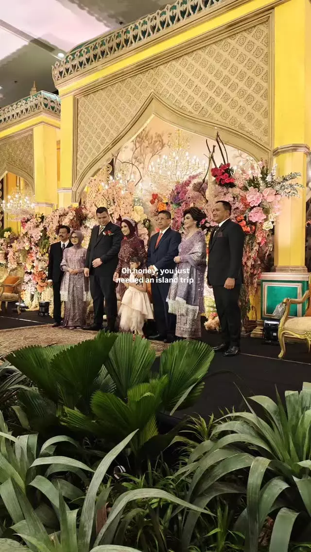 bella saphira gelar pernikahan anak sambung  © 2025 Instagram