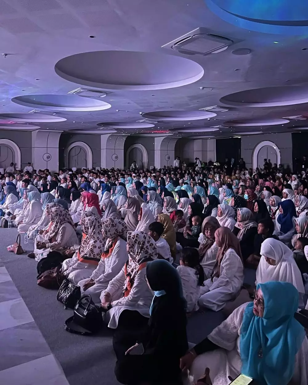 ridwan kamil atalia hadiri doa 3 tahun kepergian Eril © 2025 Instagram ridwan kamil atalia hadiri doa 3 tahun kepergian Eril © 2025 Instagram
