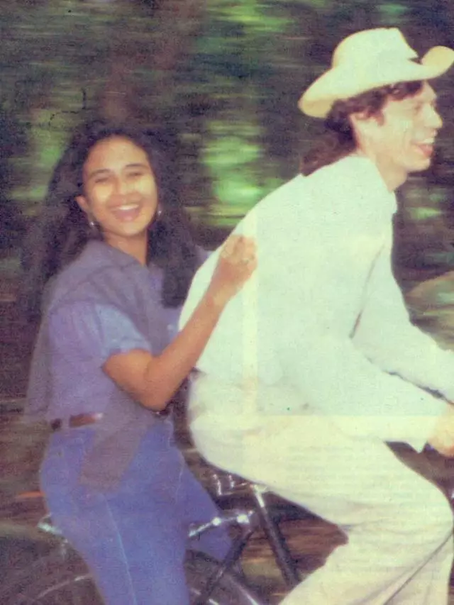 masa muda ria irawan model iklan kaus © instagram