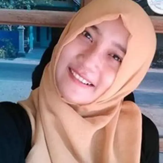 Siswa SMA berkerudung ini ternyata jadi pedangdut beken istri polisi, gelar pendidikannya bikin kaget