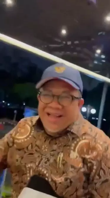 Viral Wamen Fahri Hamzah dikritik gegara naik ojek © Instagram Viral Wamen Fahri Hamzah dikritik gegara naik ojek © Instagram