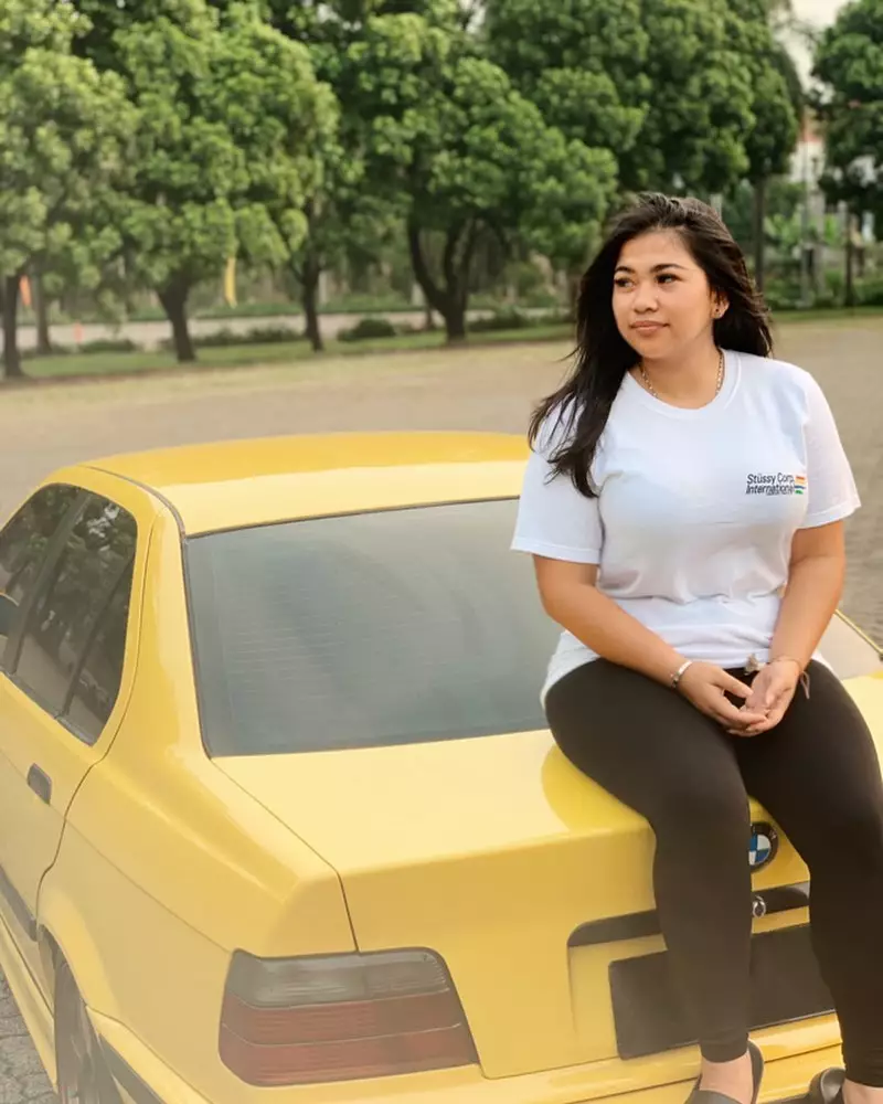 seo trending liana jhonlin © 2025 Instagram