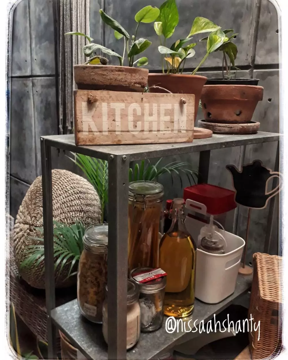 dapur gang senggol tanpa kitchen set estetik unik © 2023 brilio.net