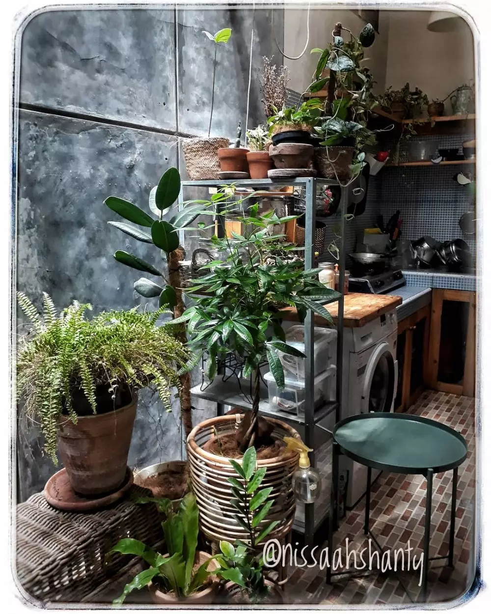 dapur gang senggol tanpa kitchen set estetik unik © 2023 brilio.net