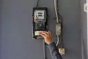 Proses penganggaran seperti ini jadi alasan pemerintah alihkan diskon listrik ke subsidi upah (BSU)