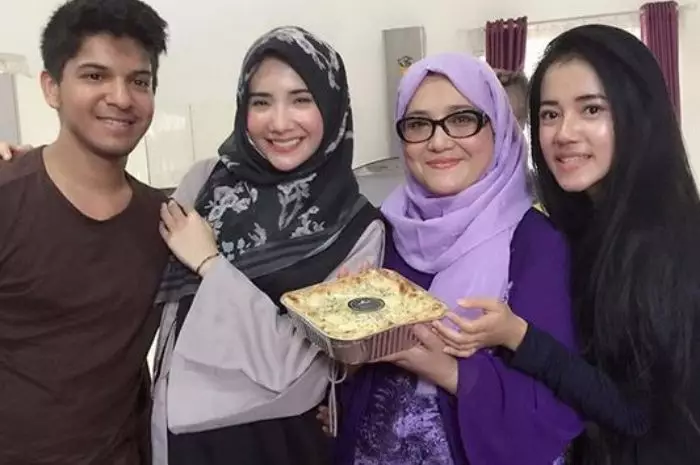 kabar terbaru Yofina Pradani mantan adik ipar Shireen Sungkar © 2023 brilio.net