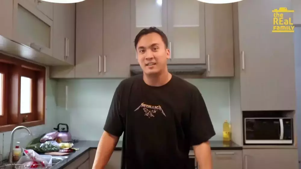 dapur rendy kjaernett ditata rapi  © 2025 YouTube dapur rendy kjaernett ditata rapi  © 2025 YouTube