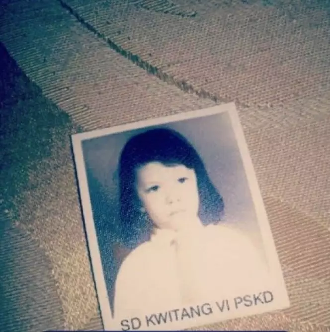 aktris saat SD berbagai sumber