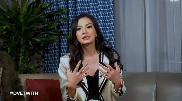 Curhatan Raline Shah masih betah jomblo © berbagai sumber