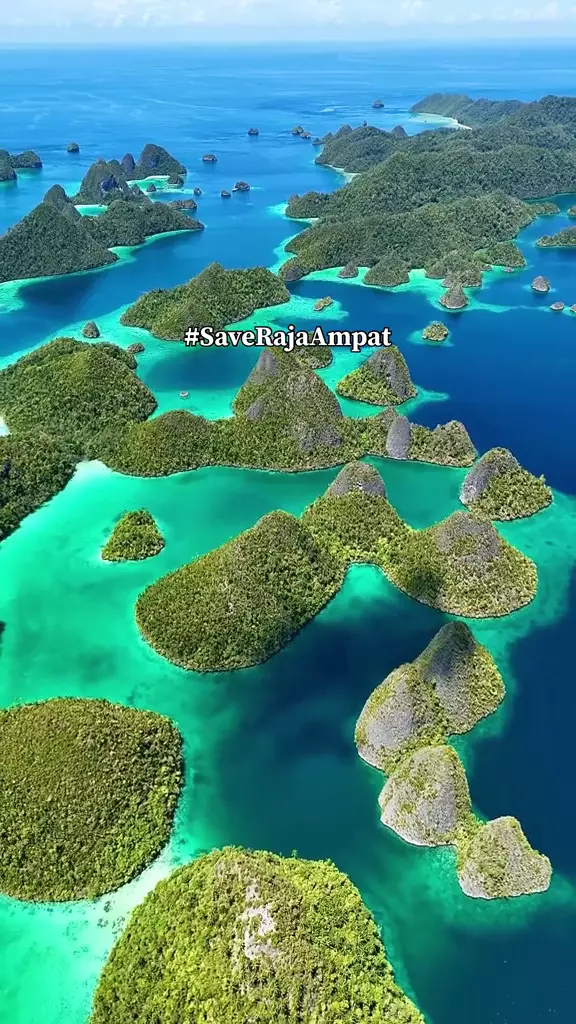 Before-after Raja Ampat usai jadi tambang nikel © 2025 brilio.net