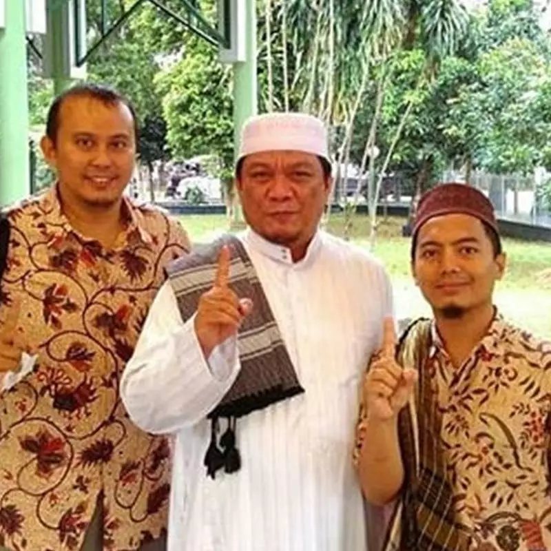 Mengenal sosok Ustaz Yahya Waloni, mantan pendeta yang jadi pendakwah dan meninggal saat khotbah jumat