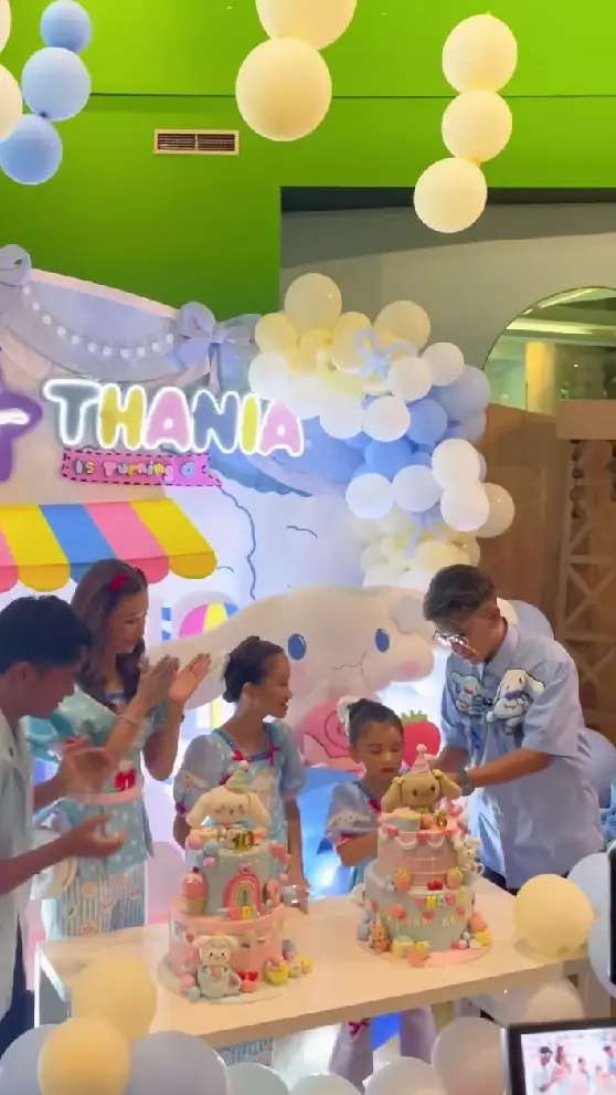 Ruben Onsu Sarwendah rayakan ultah kedua putrinya © Instagram Ruben Onsu Sarwendah rayakan ultah kedua putrinya © Instagram