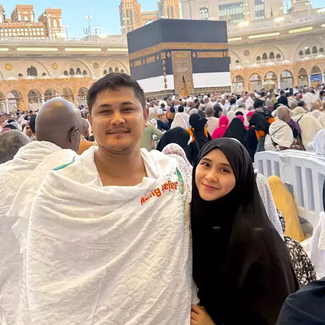 Ryana Dea berbagi pengalaman emosional terpisah dengan suami saat puncak haji