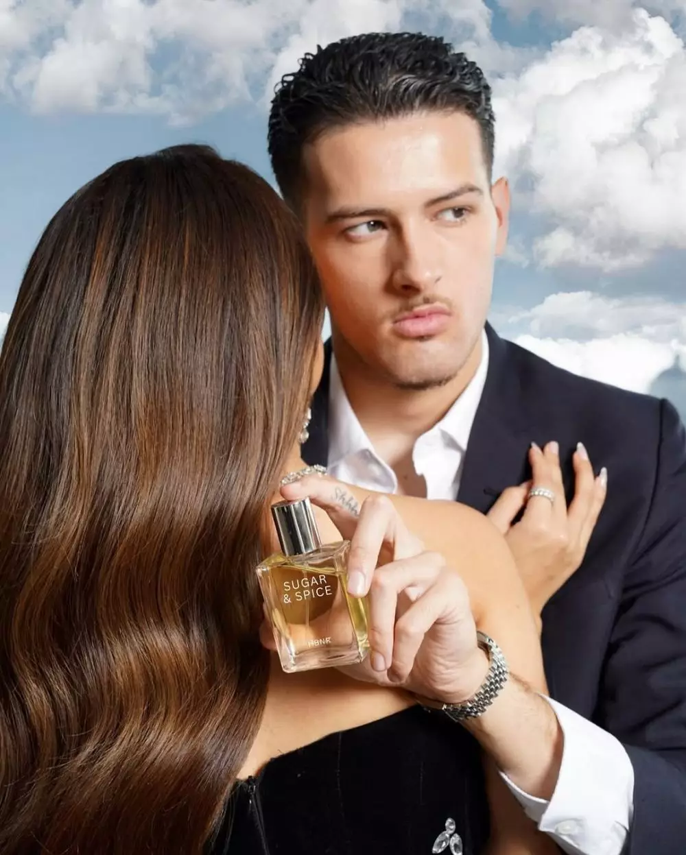 Justin Hubner photoshoot model wanita bikin penasaran © 2025 TikTok Justin Hubner photoshoot model wanita bikin penasaran © 2025 TikTok