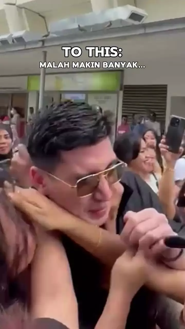 Verrell Bramasta dicium emak-emak di Singapura © 2025 Instagram Verrell Bramasta dicium emak-emak di Singapura © 2025 Instagram