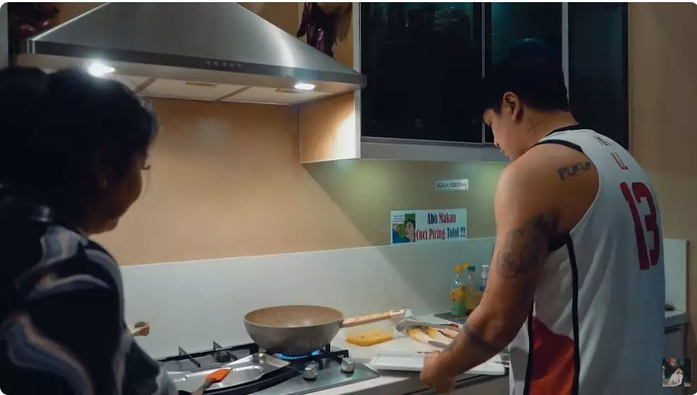 potret dapur jennifer jill © YouTube potret dapur jennifer jill © YouTube