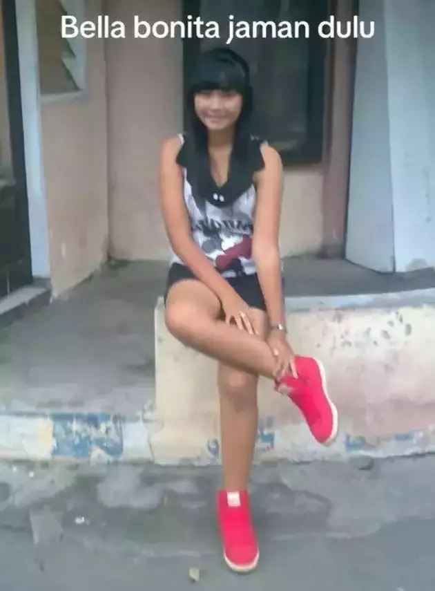 bella bonita saat SMA berhijab manglingi © 2023 brilio.net bella bonita saat SMA berhijab manglingi © 2023 brilio.net