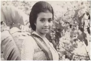 11 Potret masa muda Ida Royani 'pasangan' Benyamin, cantiknya sebelas dua belas dengan Nia Ramadhani