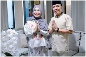 7 Potret lawas orang tua Ayu Ting Ting, paras cantik Umi Kalsum diwariskan ke sang putri