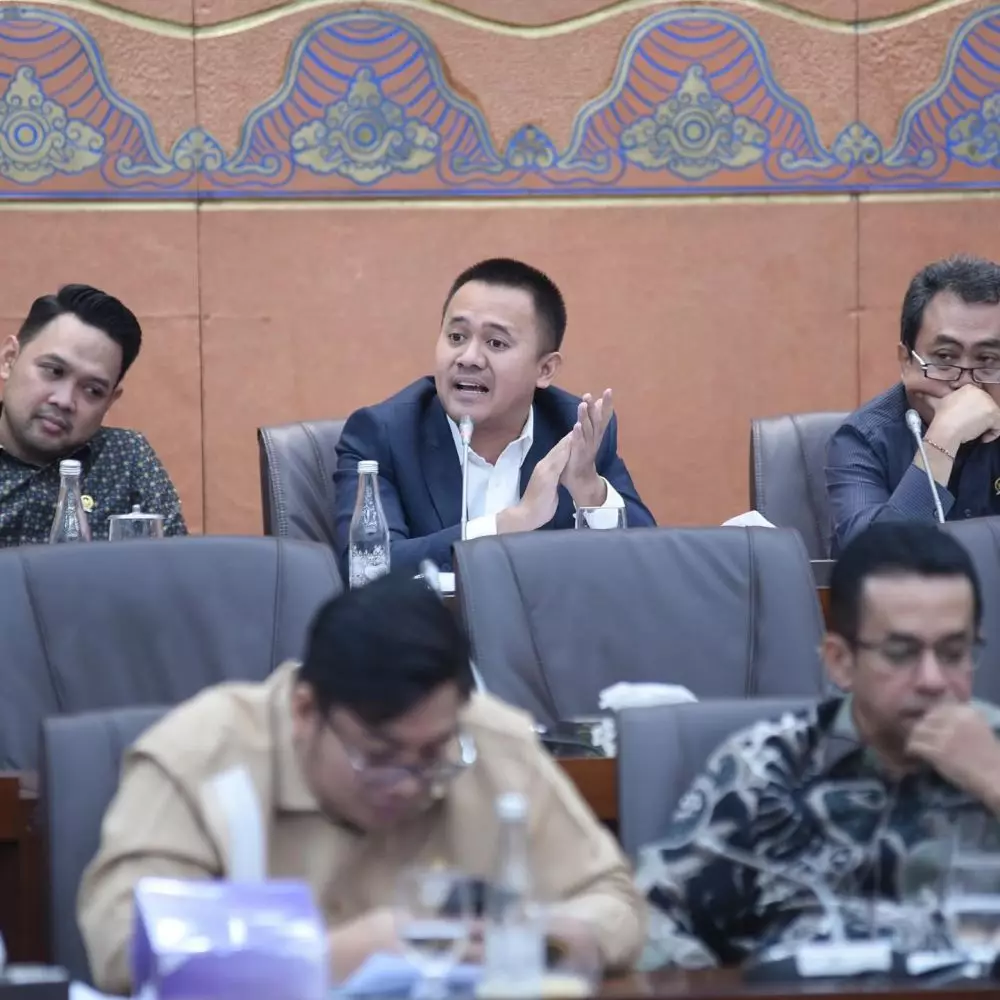 desak cabut izin semua tambang nikel © 2025 berbagai sumber desak cabut izin semua tambang nikel © 2025 berbagai sumber