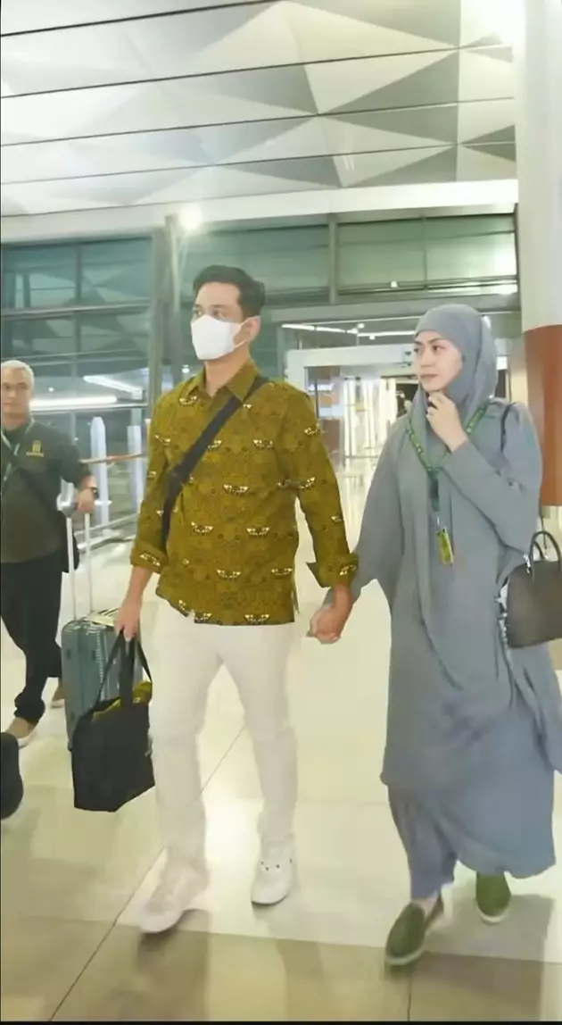 Surya Insomnia ibadah di Tanah Suci © berbagai sumber