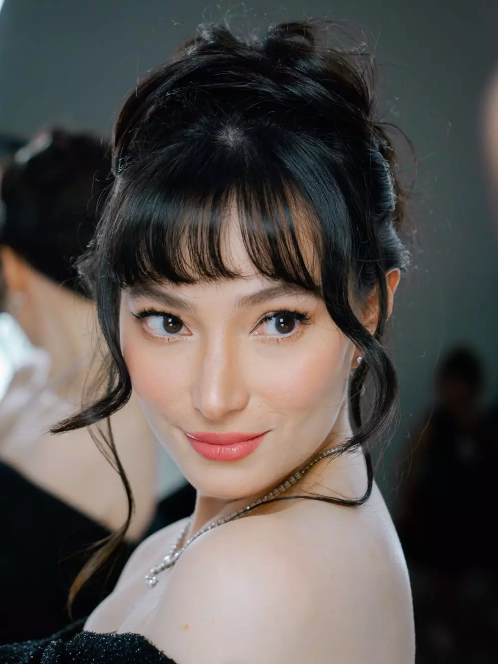 pesona Asmirandah di acara awards TV © berbagai sumber