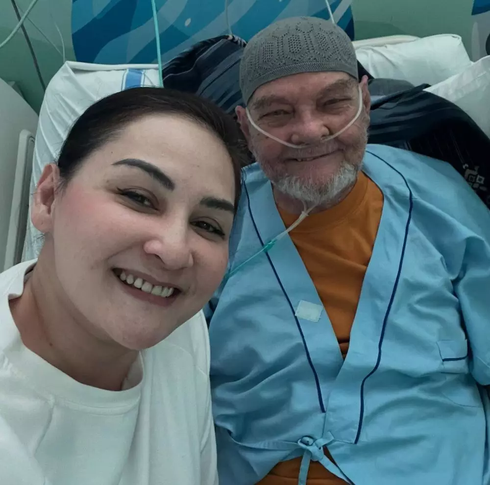 mona ratuliu ketemu guru ngaji © 2025 Instagram mona ratuliu ketemu guru ngaji © 2025 Instagram