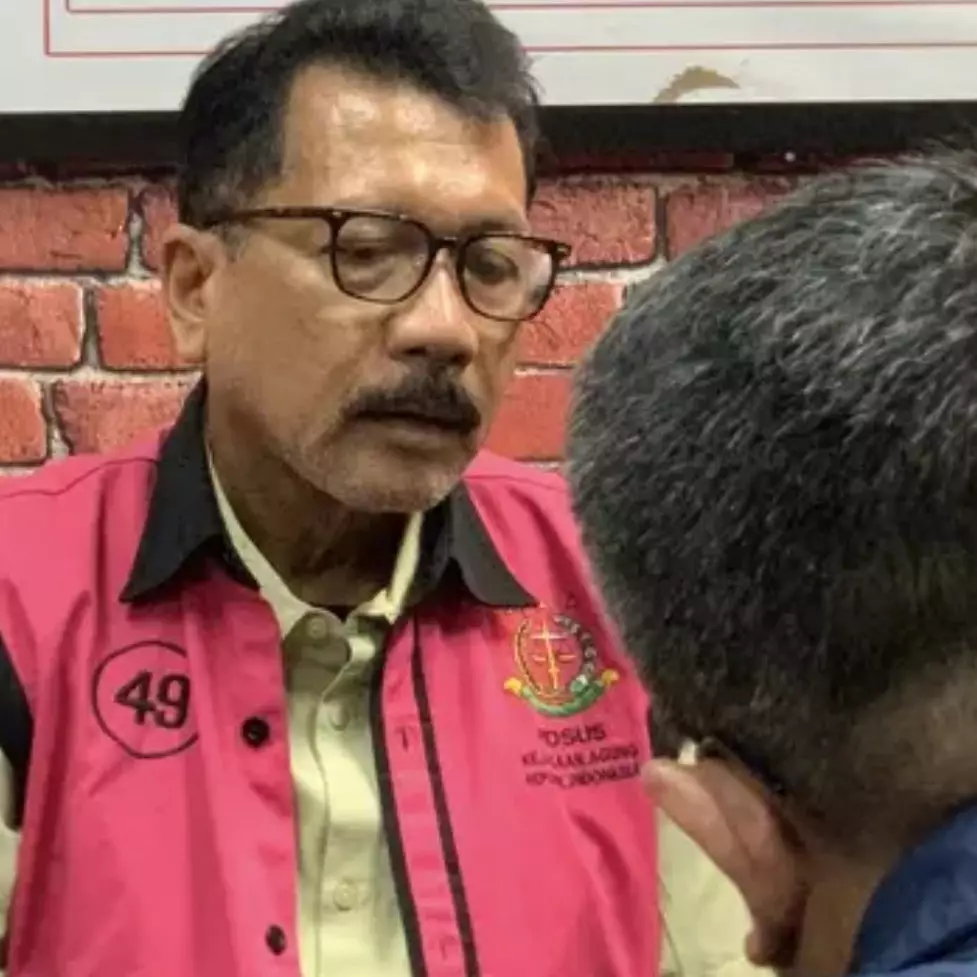 Anak dan istri jadi saksi di persidangan, Zarof Ricar merasa keberatan