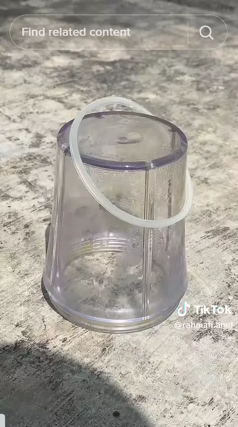 cara membersihkan noda kunyit modal Rp0 © TikTok