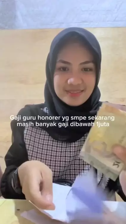 Keresahan wanita ini sebagai pengajar di Indonesia © TikTok Keresahan wanita ini sebagai pengajar di Indonesia © TikTok