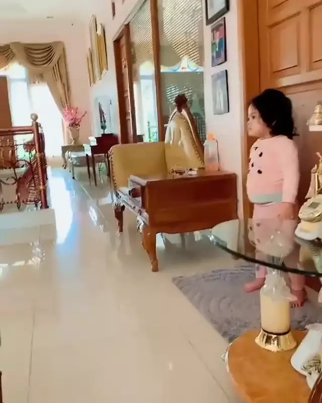 Rumah Lala Nurlela kakak ipar Syahrini © 2025 Instagram