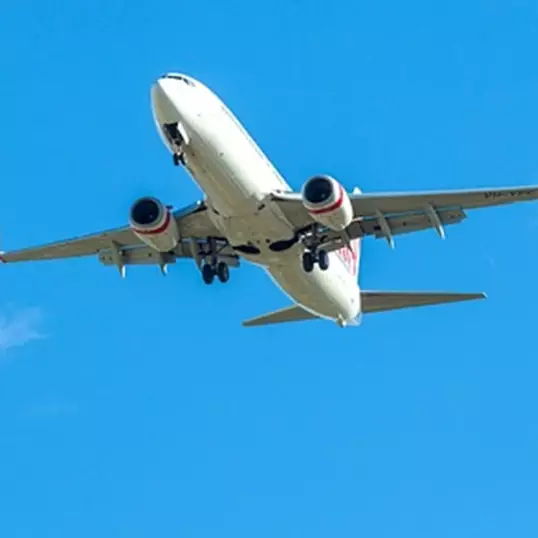 Pesawat Air India dengan 242 penumpang jatuh saat lepas landas, penyebab masih diselidiki