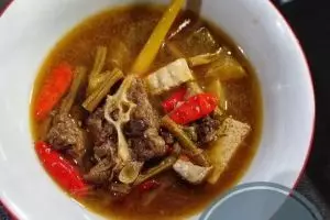 Resep asem-asem buntut: Cara lezat mengolah sisa daging kurban