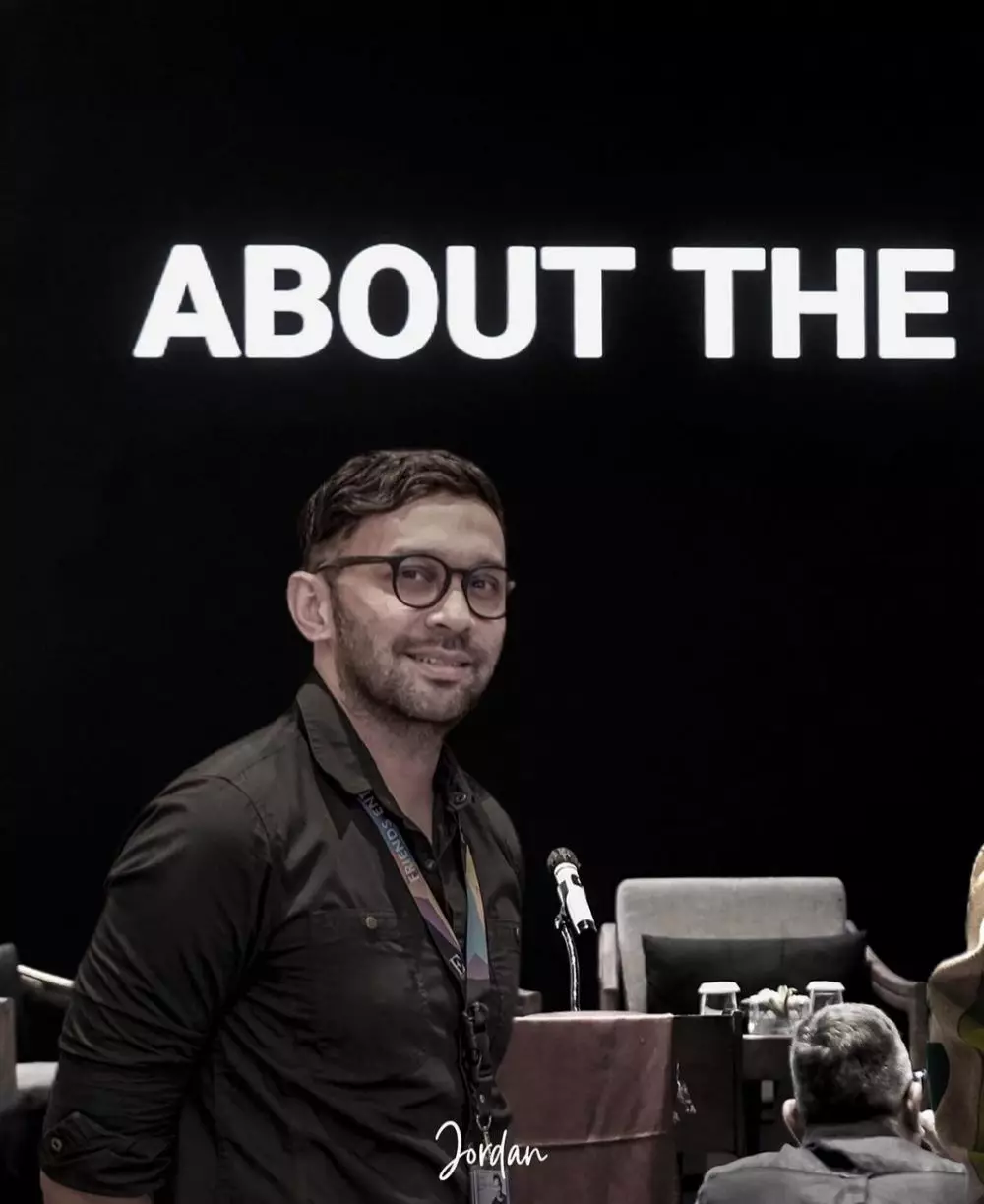 Potret terbaru Teuku Zacky © 2023 brilio.net Potret terbaru Teuku Zacky © 2023 brilio.net