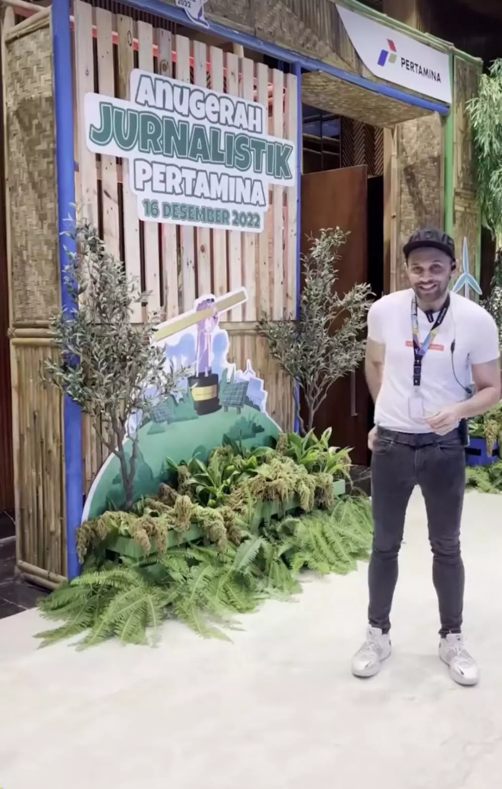 Potret terbaru Teuku Zacky © 2023 brilio.net Potret terbaru Teuku Zacky © 2023 brilio.net