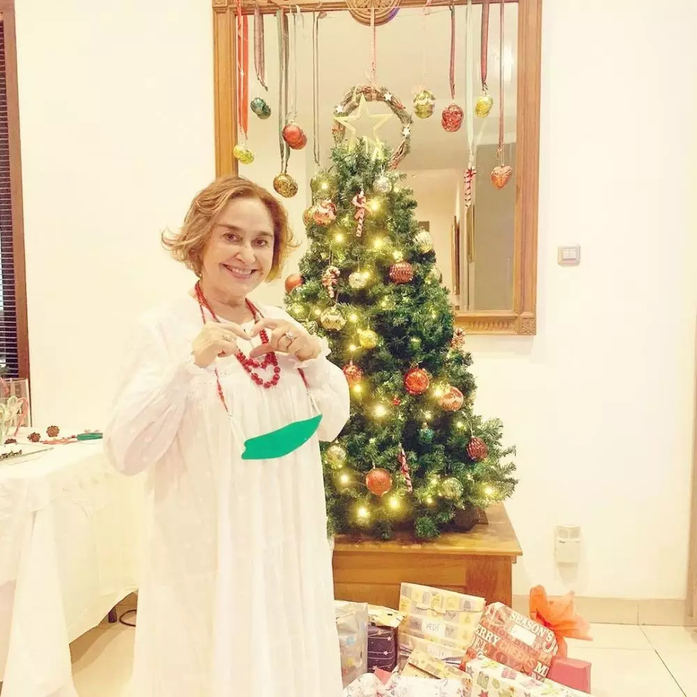 potret terbaru wanita di cover majalah © 2022 berbagai sumber potret terbaru wanita di cover majalah © 2022 berbagai sumber