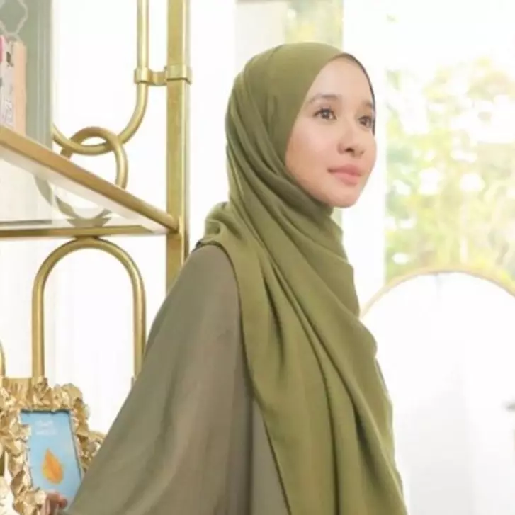 11 Potret terbaru mantan pacar Laudya Cynthia Bella, sekarang jadi bos PH